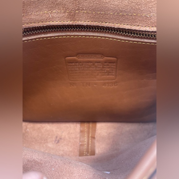 Vintage Coach Messenger Bag • TN-4136 - Picture 8 of 9
